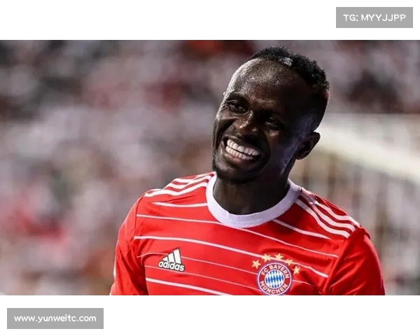 马内与妻子艾莎的甜蜜时刻:毕业庆祝背后的故事(马内去哪了) 马内与妻子艾莎的甜蜜时刻:毕业庆祝背后的故事(马内去哪了)